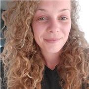 Professeur particulier donne des cours d'anglais pour les classes de primaire, de collège et de lycée
